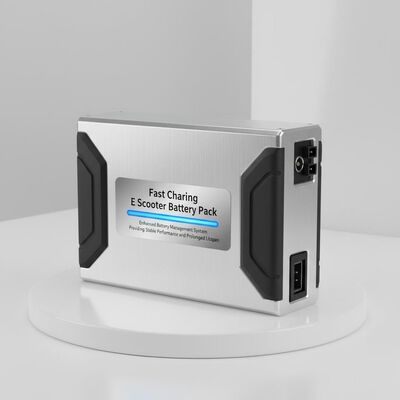 شحن سريع بطارية سكوتر إلكتروني حزمة بطارية نظام إدارة بطارية محسنة توفر أداء مستقرة وطول العمر