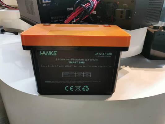 G TECH 12.8V100AH استبدال حمض الرصاص بطارية LiFePO4 6000 مرة عمر دورة طويلة