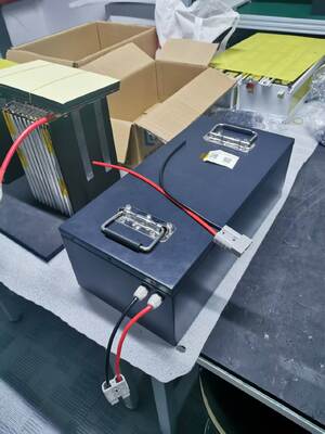 G TECH 60V 100Ah بطارية LiFePO4 مع 6000 عمر دورة للدراجة الكهربائية والدراجة الثلاثية